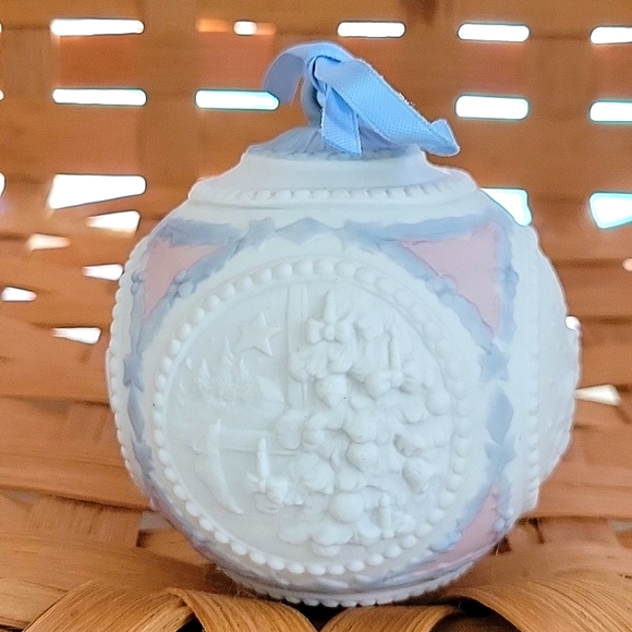 1990 LLADRO CHRISTMAS BALL - Picture 4 of 6